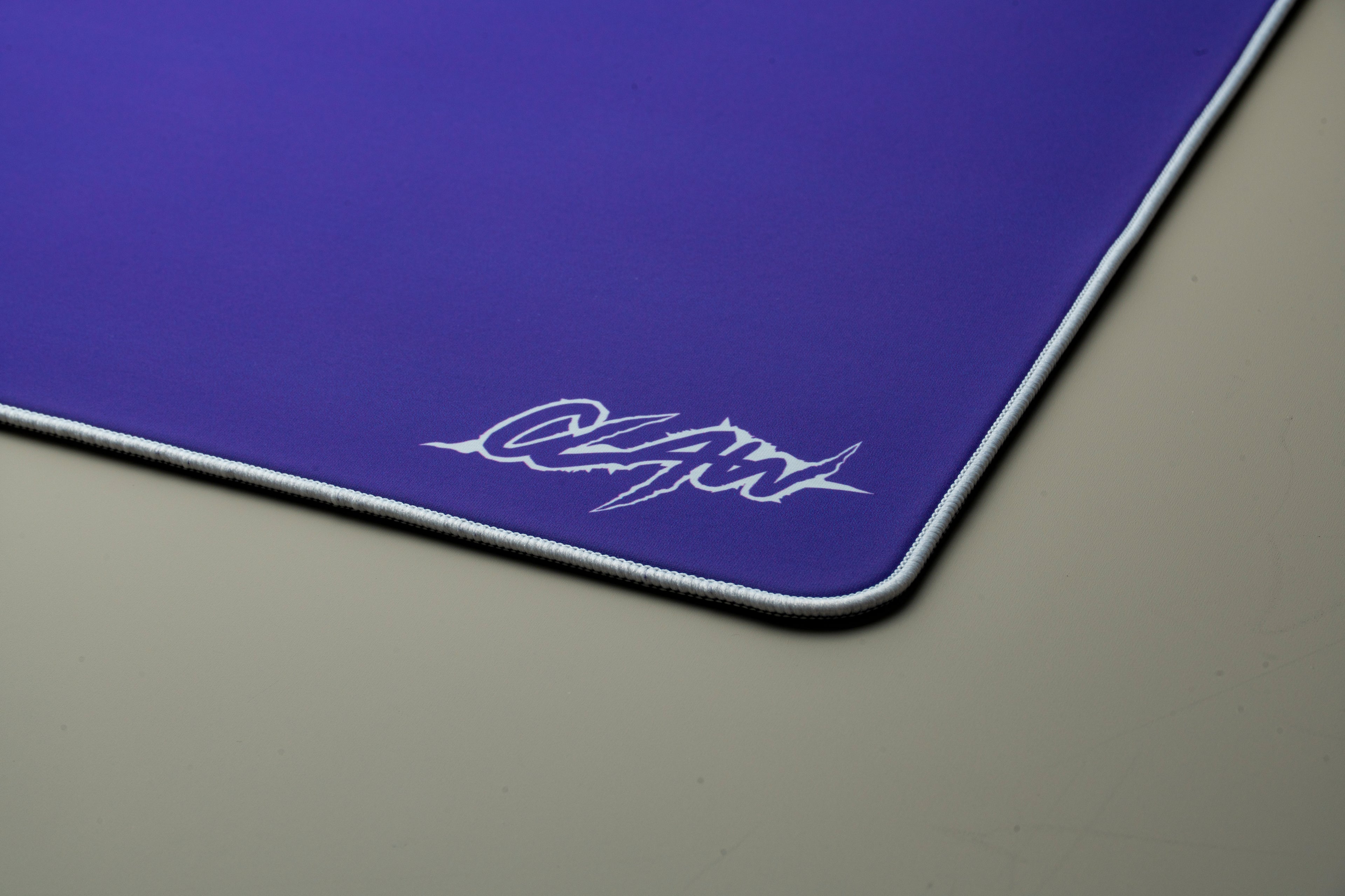 Claw Aquila Gaming Mousepad